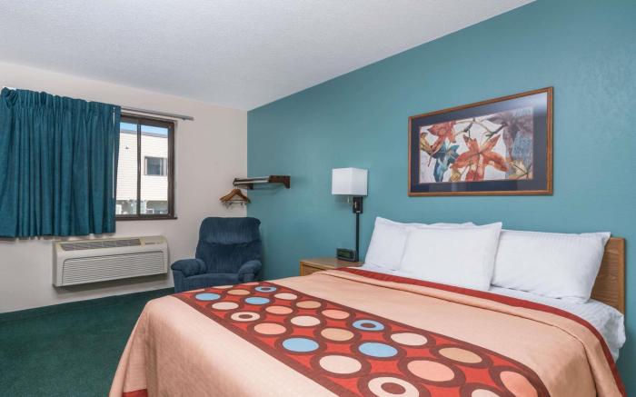 Super 8 By Wyndham Baxter/Brainerd Area