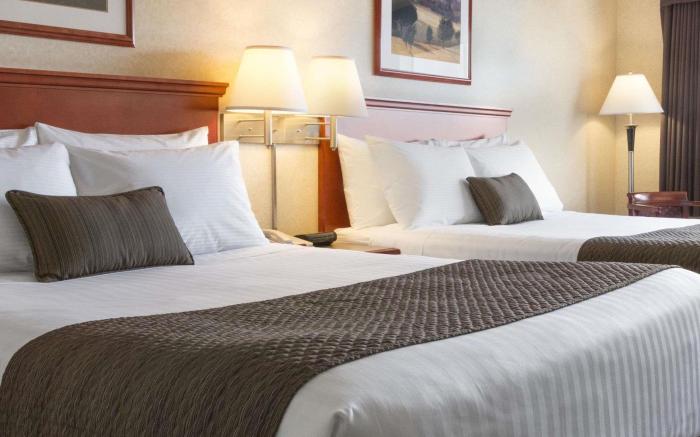 Days Inn & Suites by Wyndham Langley