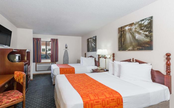 Howard Johnson by Wyndham Wichita Airport