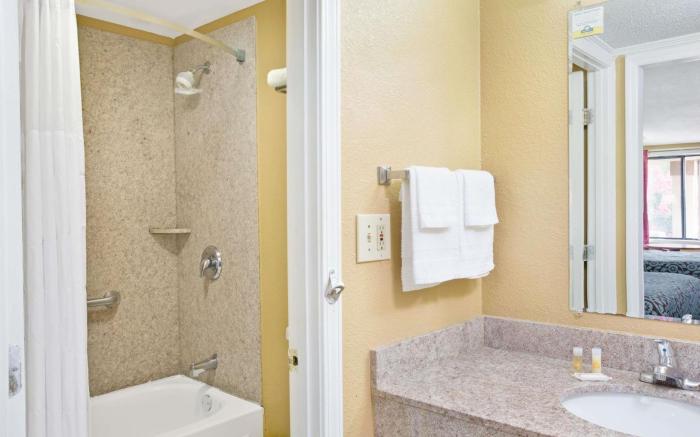 Days Inn by Wyndham Lawrenceville
