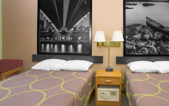 Super 8 By Wyndham Worthington Minnesota