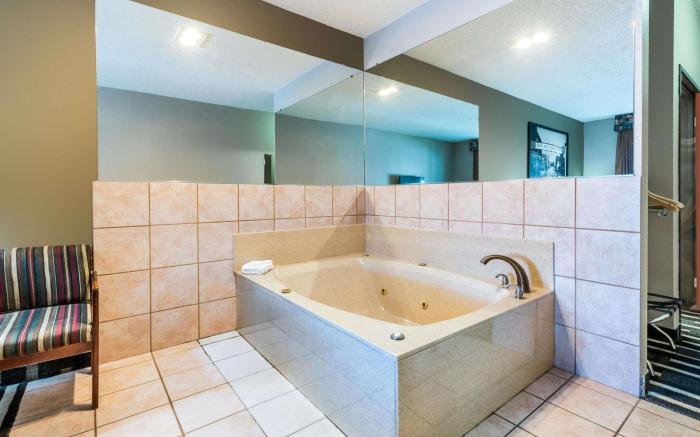 Super 8 By Wyndham Fort Worth North