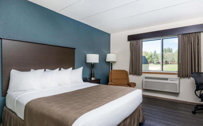 Baymont by Wyndham Owatonna