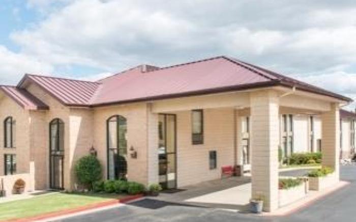 Super 8 By Wyndham Branson/Andy Williams Theatre