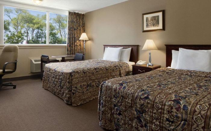 Travelodge by Wyndham Richmond Hill