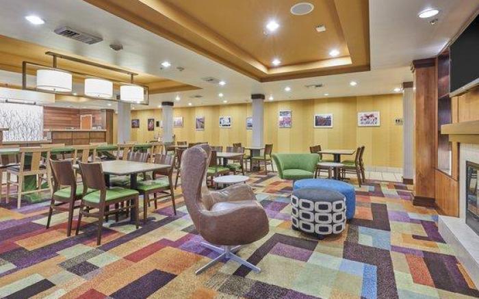 Fairfield Inn & Suites Burlington