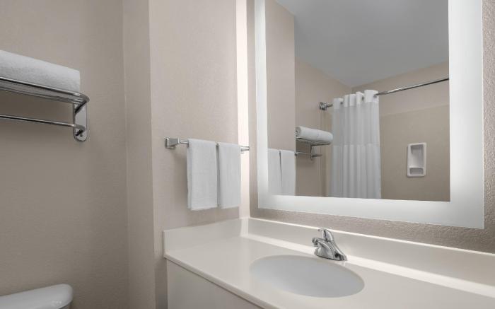 Larkspur Landing Extended Stay Suites Campbell 