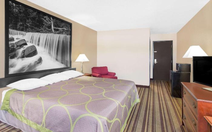 Super 8 By Wyndham Nixa/Springfield Area