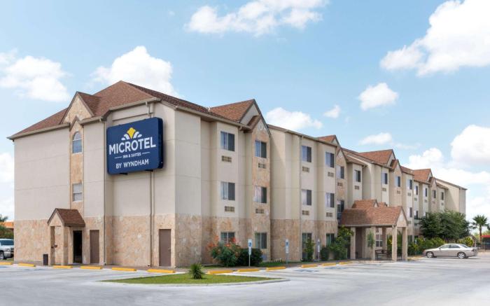 Microtel Inn & Suites by Wyndham Eagle Pass