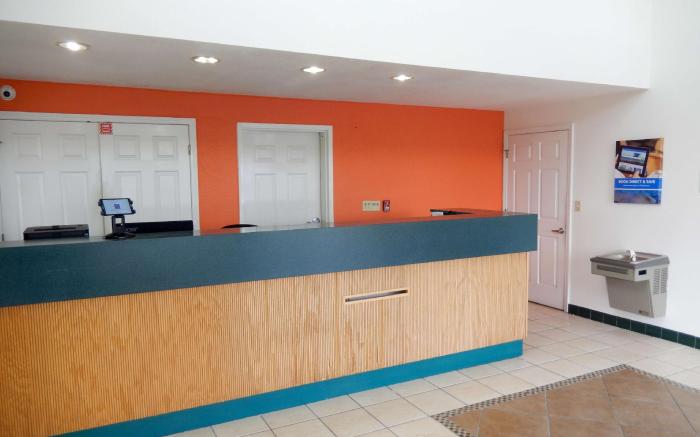 Super 8 Pensacola - N.A.S. / Corry Area