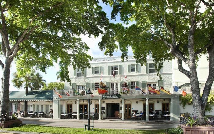 Riverside Hotel