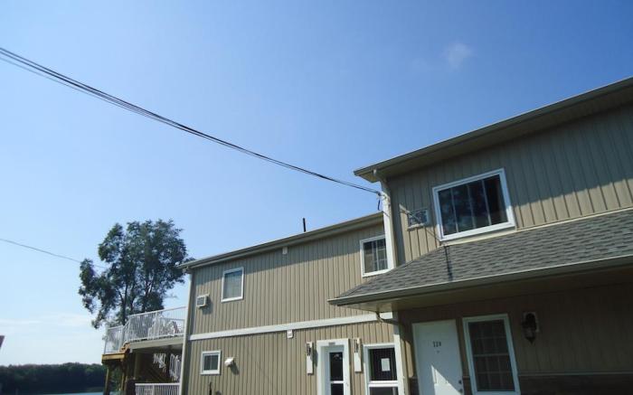Bayside Inn & Waterfront Suites