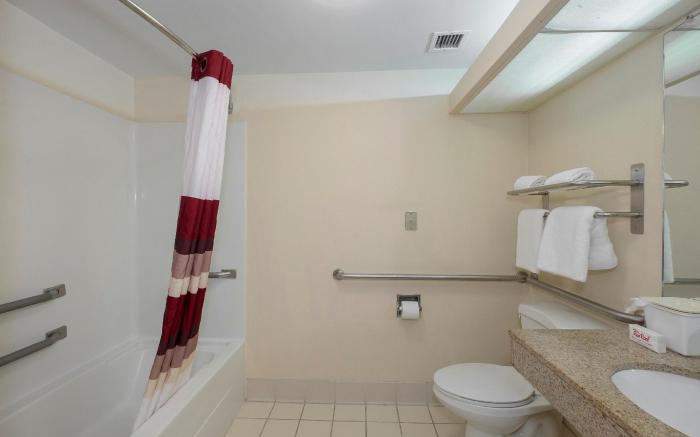 Red Roof Inn & Suites Newnan