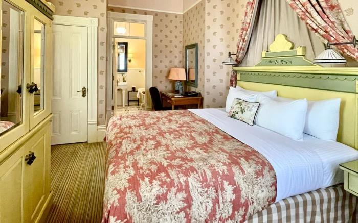 Tallman Hotel