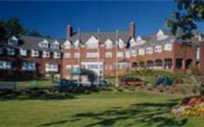 The Simsbury Inn