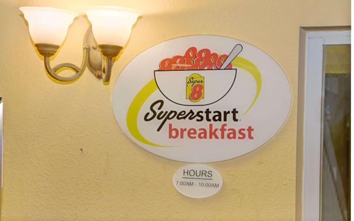 Super 8 by Wyndham Dania/Fort Lauderdale Airport