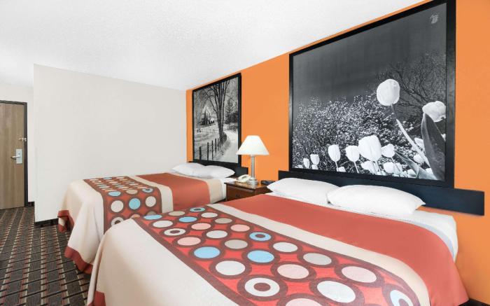 Super 8 By Wyndham Kent/Akron Area