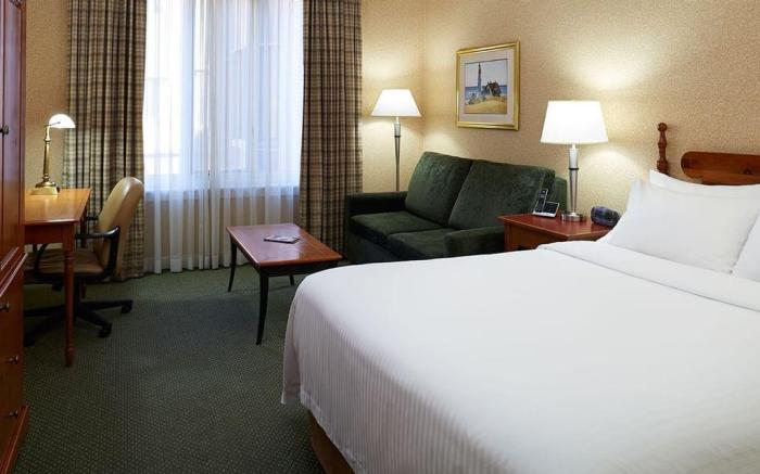 The Barrington Hotel