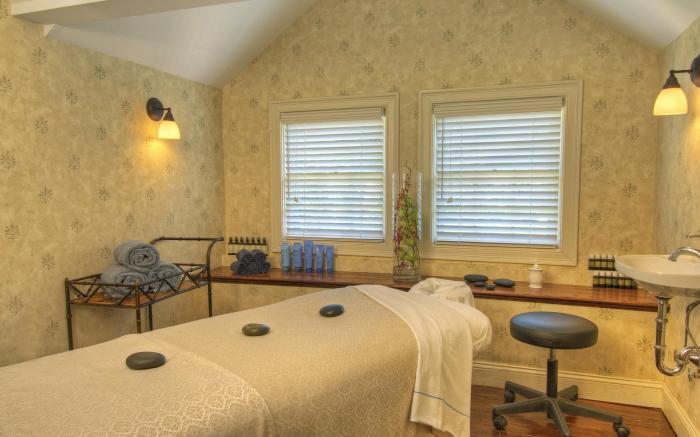 The Pointe at Castle Hill Resort & Spa