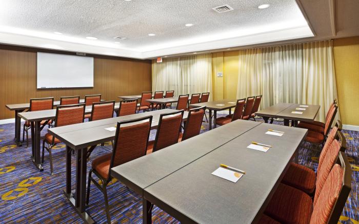 Courtyard by Marriott Austin The Domain Area