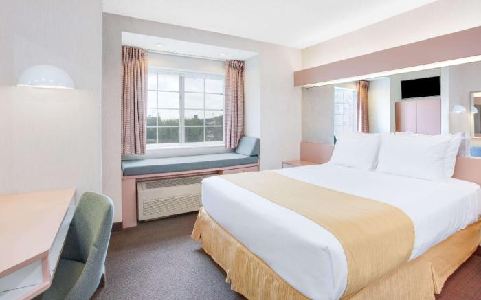 Microtel Inn & Suites by Wyndham Greensboro