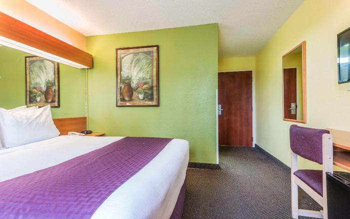 Microtel Inn & Suites by Wyndham Auburn