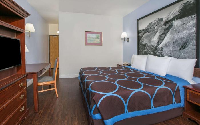 Super 8 by Wyndham Garland/Rowlett/East Dallas Area