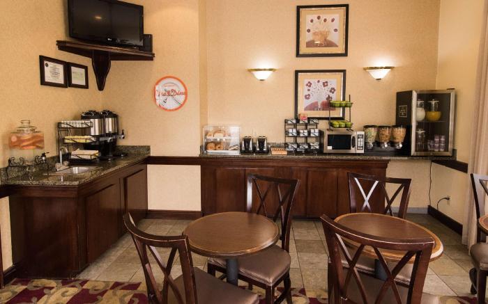 Howard Johnson by Wyndham Portsmouth