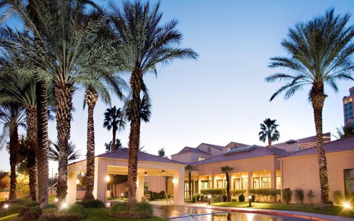 Courtyard Las Vegas Convention Center