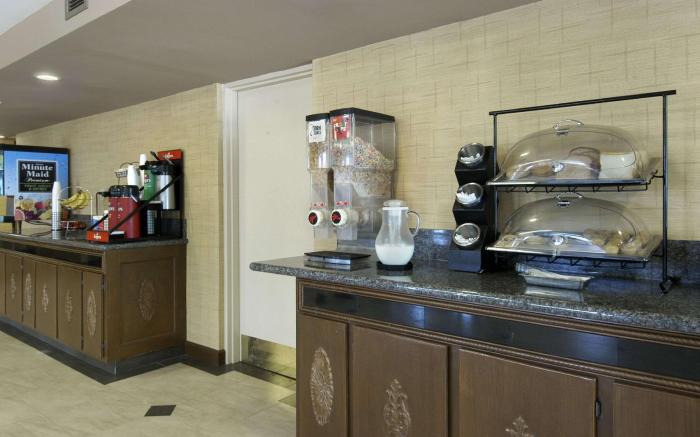 Days Inn by Wyndham Leeds