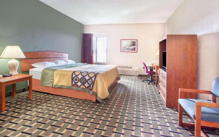 Super 8 By Wyndham Atchison