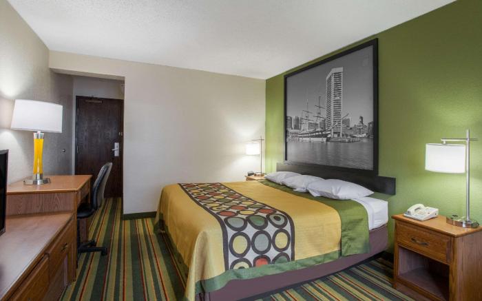 Super 8 By Wyndham College Park Wash Dc Area