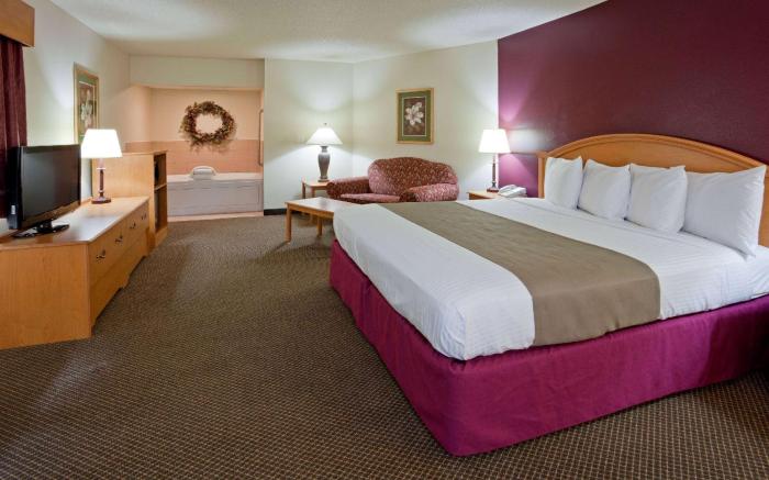 AmericInn by Wyndham Jackson