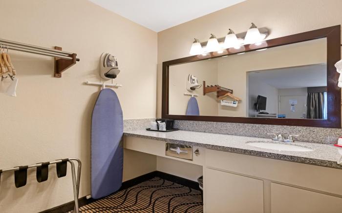 SureStay Plus Hotel by Best Western Sacramento North