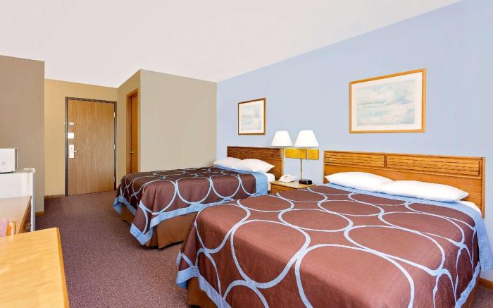 Super 8 By Wyndham Dyersville