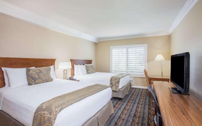 Days Inn by Wyndham San Diego Hotel Circle Near SeaWorld