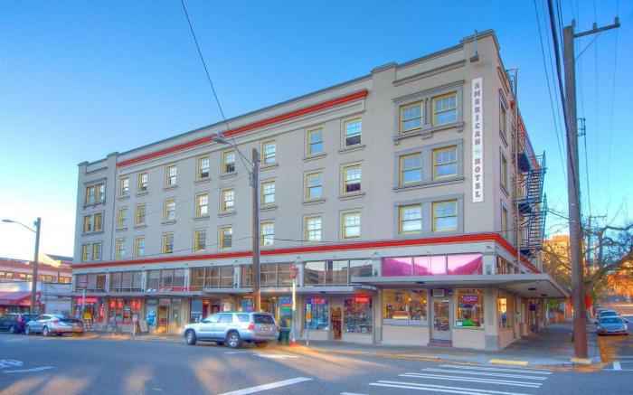 HI - Seattle at the American Hotel Hostel