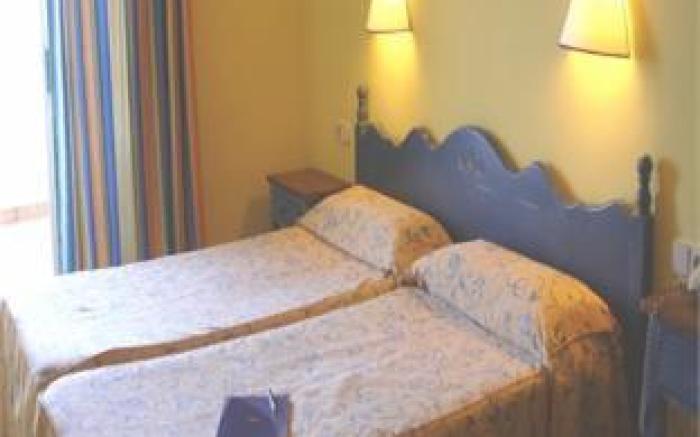 Bahia Suites Camp de Mar