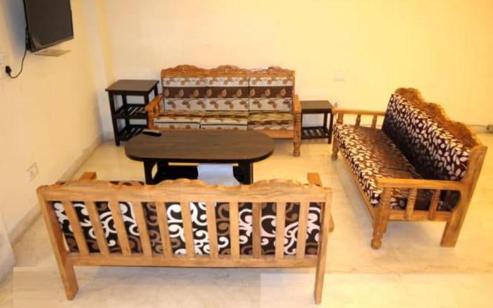 The Raveesh Rooms