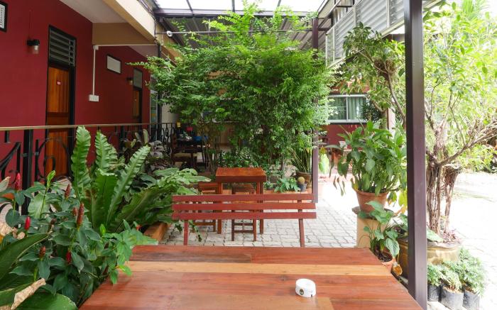 Pakdee House