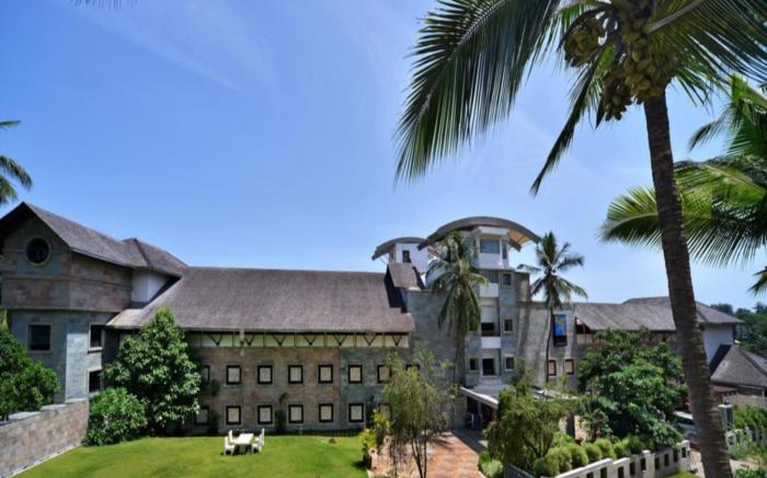 Gokulam Grand Turtle on the Beach Resort and Spa