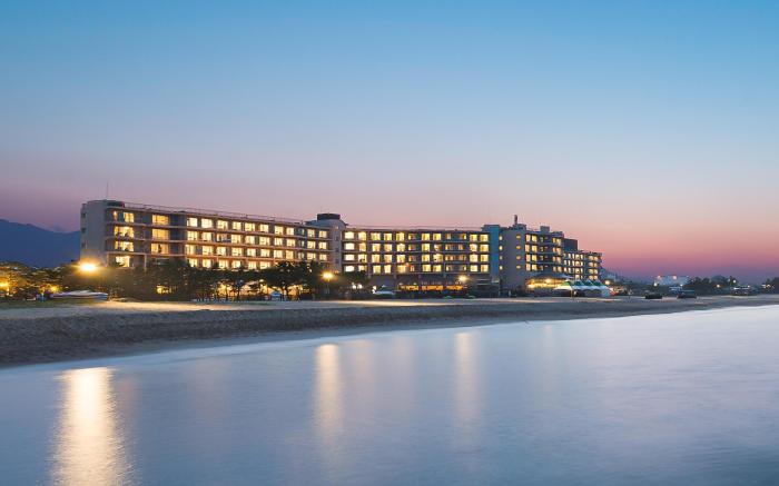Kensington Resort Seorak Beach