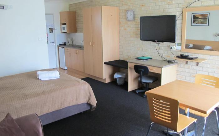 Aston Hill Motor Lodge