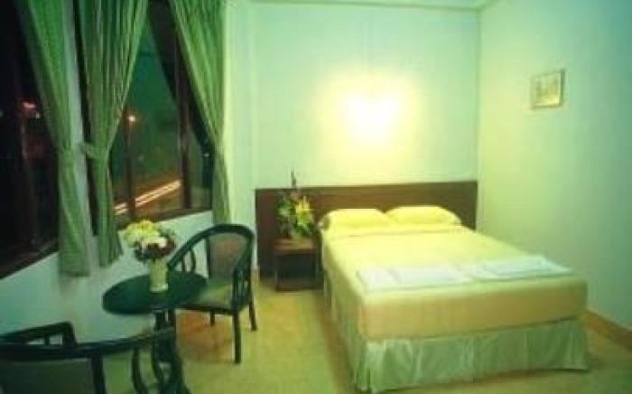 Thaksin Grand Home Hotel