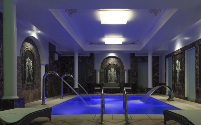 Epoque Luxury Boutique Hotel
