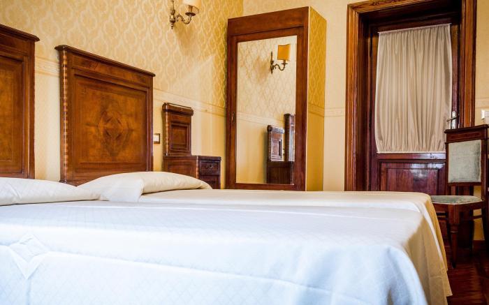 Affreschi Su Roma B & B