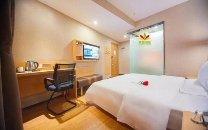 GreenTree Alliance Hotel Chongqing Jiefangbei Walking Street