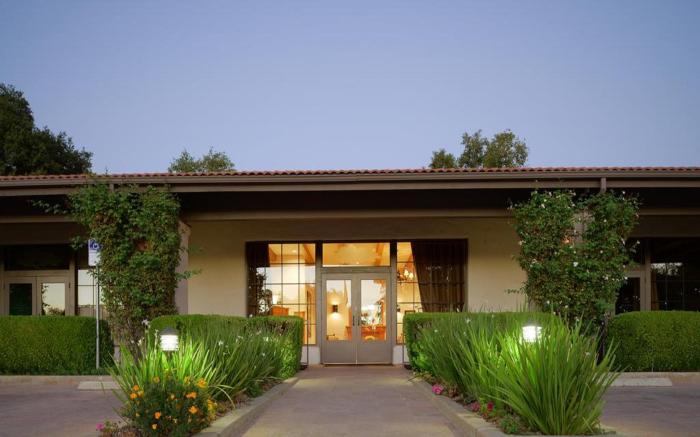 Riviera Oaks Resort