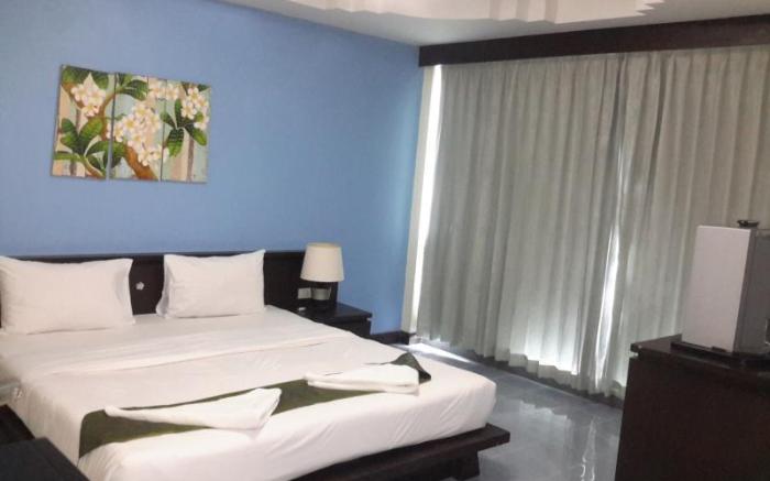 J Hotel
