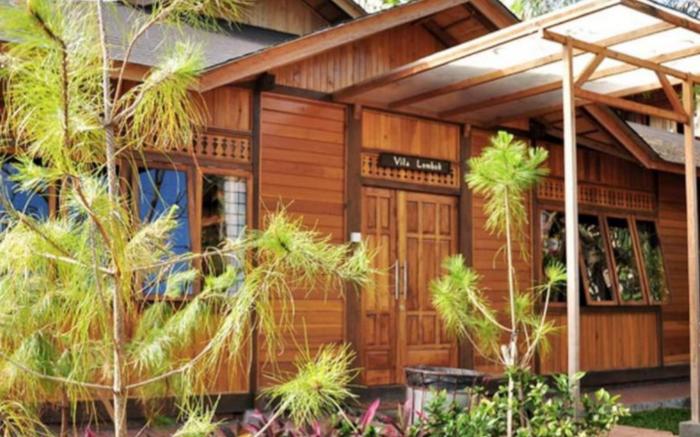 Jambuluwuk Convention Hall & Resort Batu